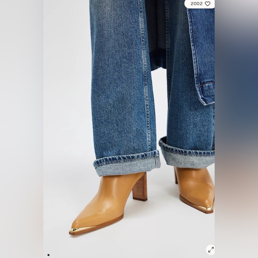 ⭐️Free People Girls Night Out Ankle Boots⭐️